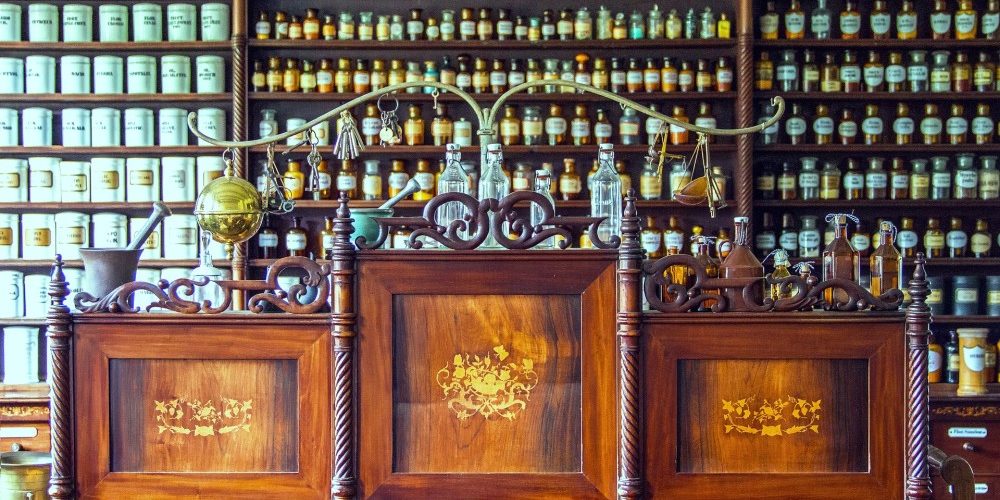 pharmacy-1507122_1000