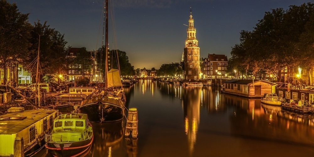 amsterdam-2255724_1280